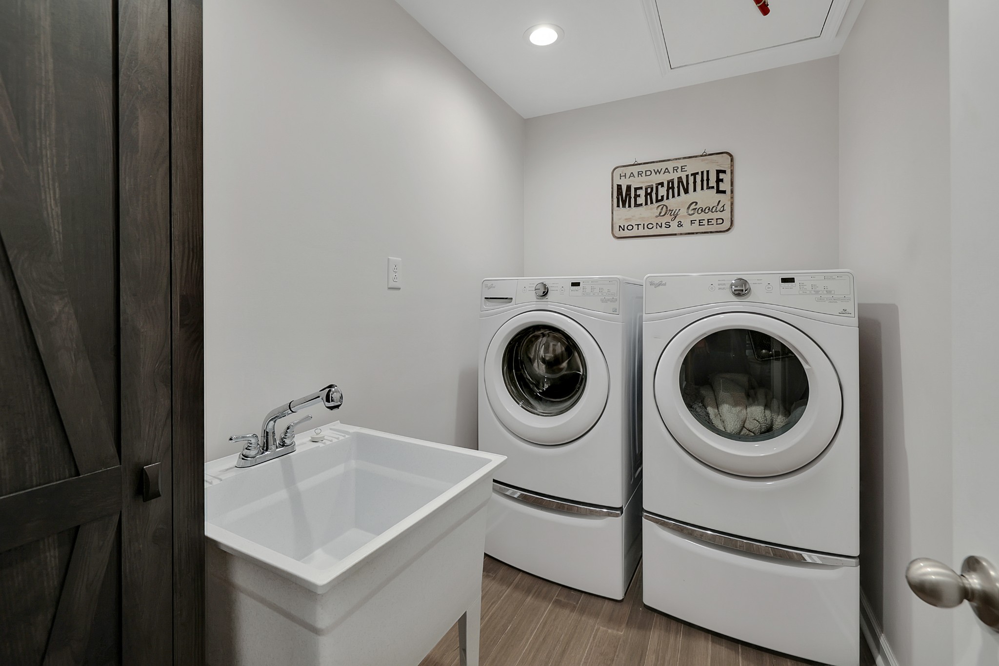 1106 Rip Steele Road Columbia, TN 38401 - Photo 29 of 70 a utility room with dryer and washer