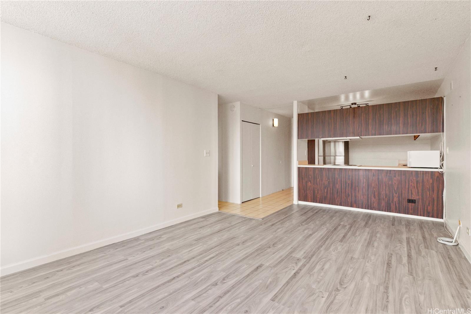 5210 Likini Street, Unit 907 Honolulu, HI 96818 - Photo 5 of 18