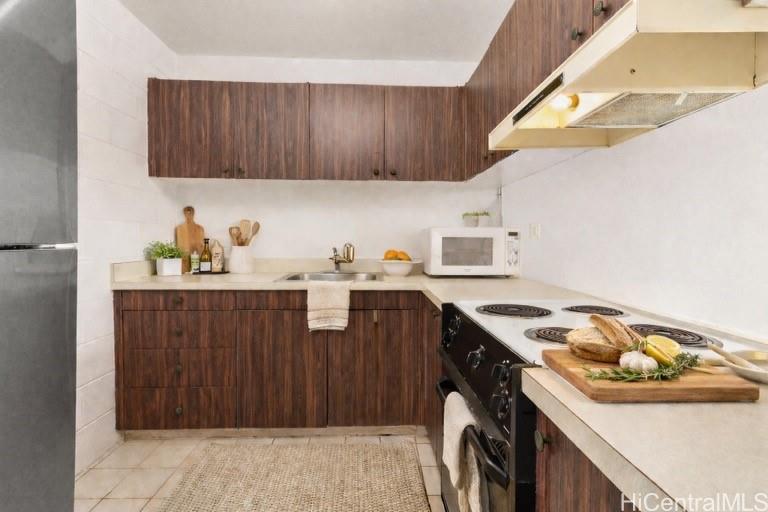 5210 Likini Street, Unit 907 Honolulu, HI 96818 - Photo 7 of 18