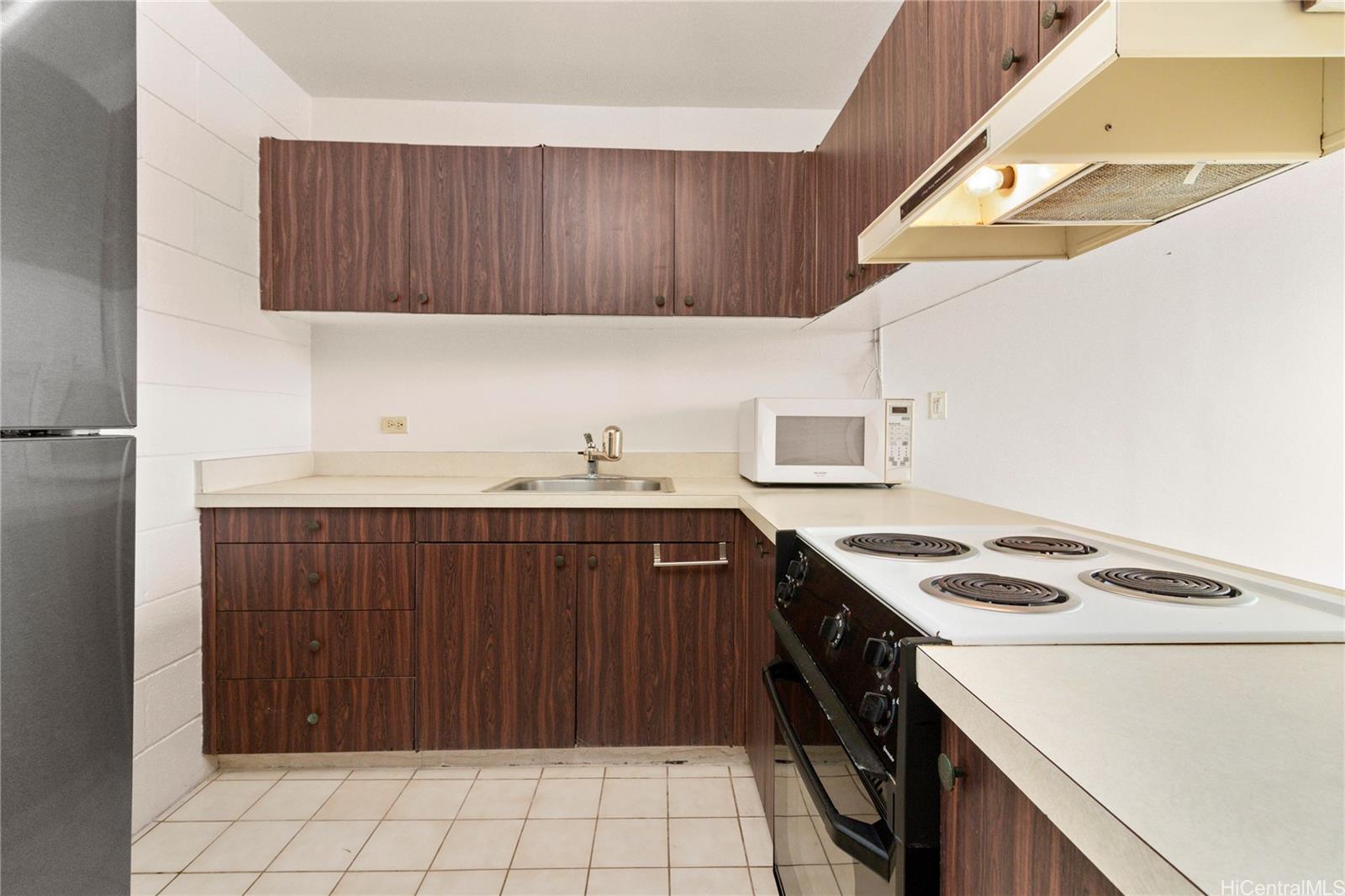 5210 Likini Street, Unit 907 Honolulu, HI 96818 - Photo 8 of 18