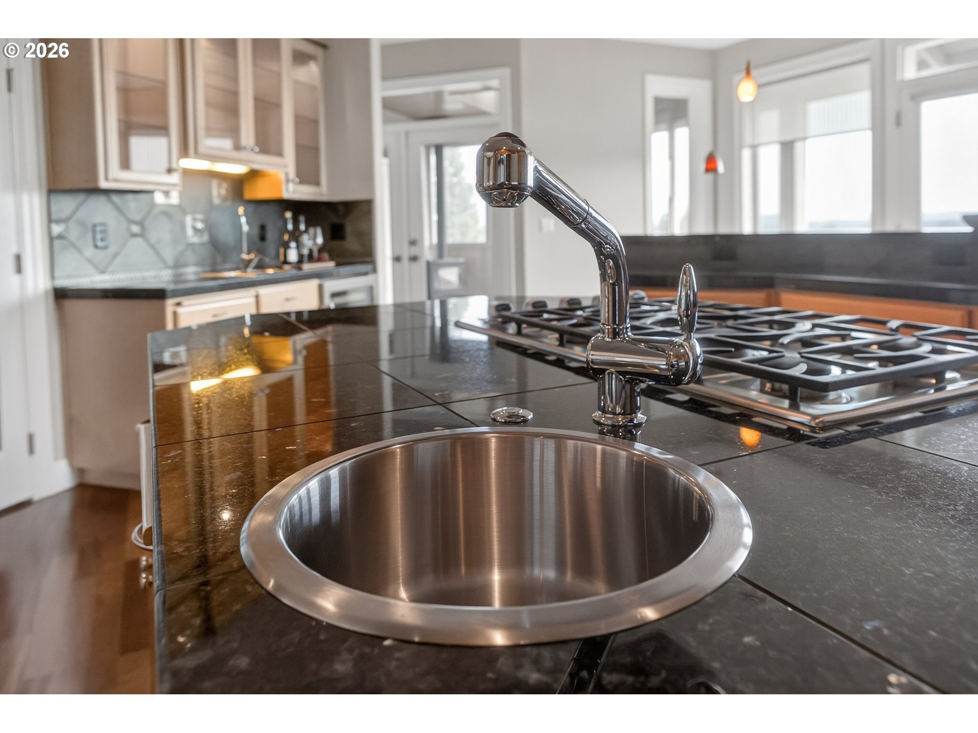 32333 Southwest Laurel Road Hillsboro, OR 97123 - Photo 20 of 48 Kitchen