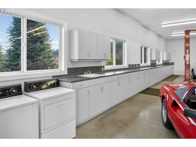 $1,450,000 | 32333 Southwest Laurel Road, Hillsboro, OR 97123