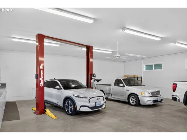 $1,450,000 | 32333 Southwest Laurel Road, Hillsboro, OR 97123