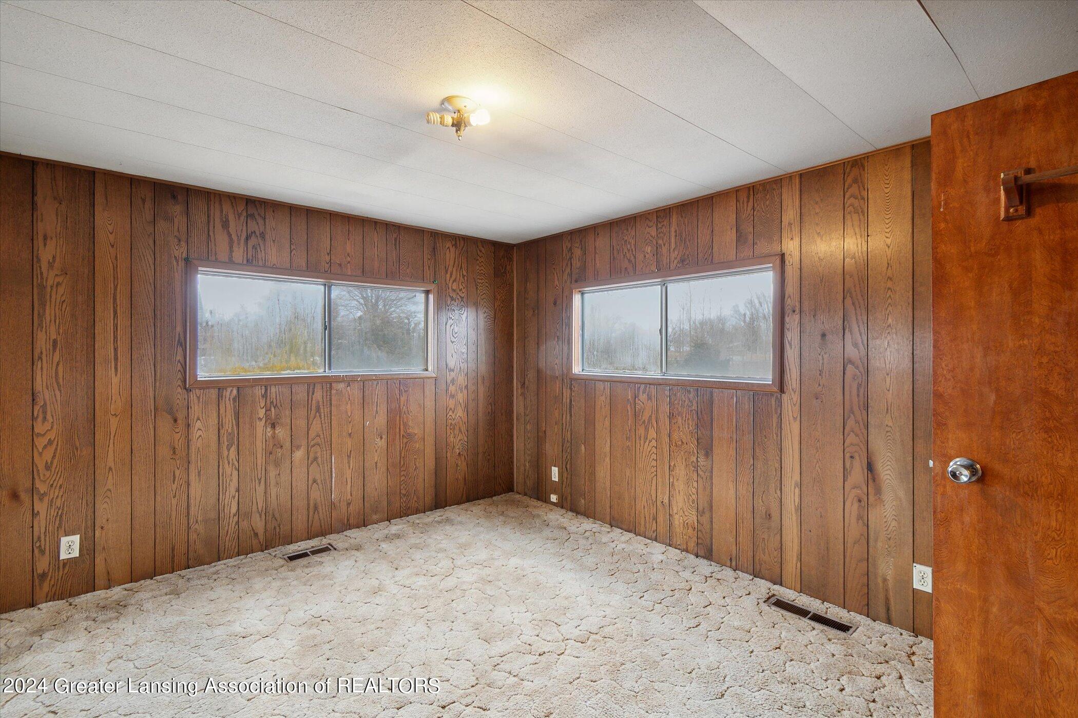 11055 Dutcher Road Sebewaing, MI 48759 - Photo 17 of 38 17-11055-Dutcher-Rd-WindowStill-11