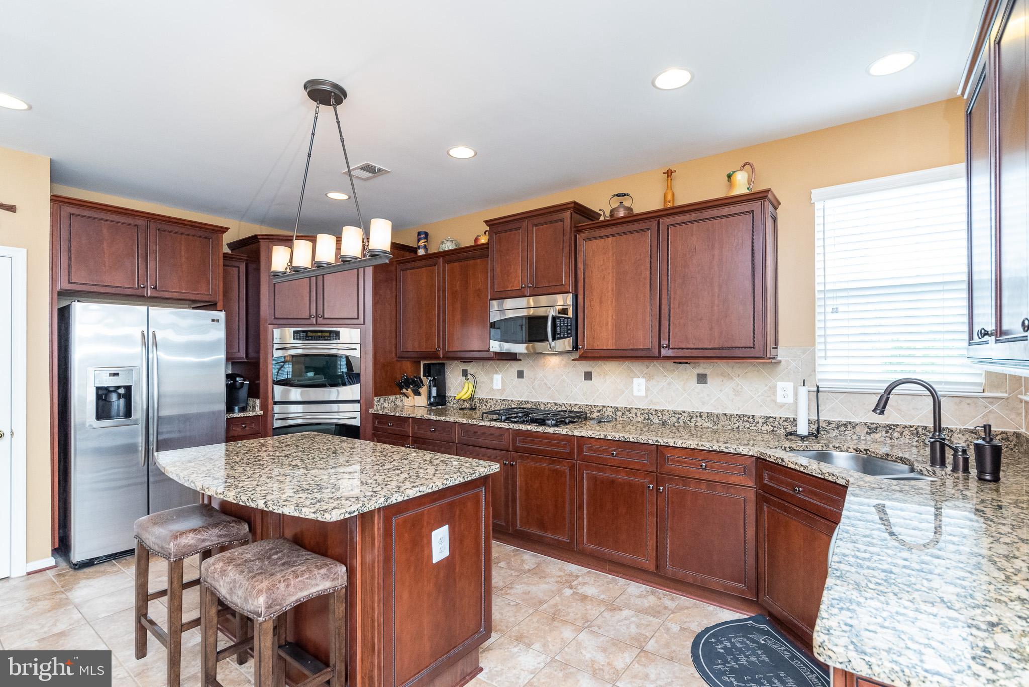 2302 Crabury Road Baltimore, MD 21209 - Photo 6 of 51