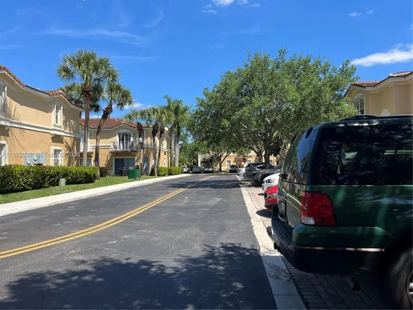 $3,000 | Melrose Point Condominiums, Miramar, FL 33027