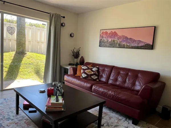 $3,000 | Melrose Point Condominiums, Miramar, FL 33027