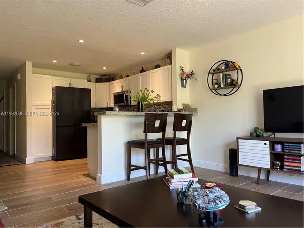 $3,000 | Melrose Point Condominiums, Miramar, FL 33027