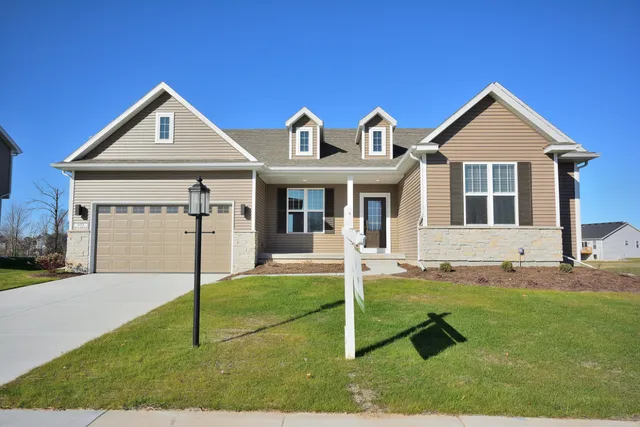 $669,900 | N53W19928 Kingair Drive, Menomonee Falls, WI 53051