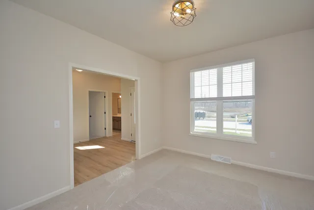 $669,900 | N53W19928 Kingair Drive, Menomonee Falls, WI 53051