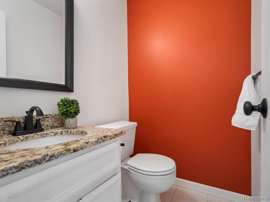 305 Torrent Court Rochester Hills, MI 48307 - Photo 19 of 36