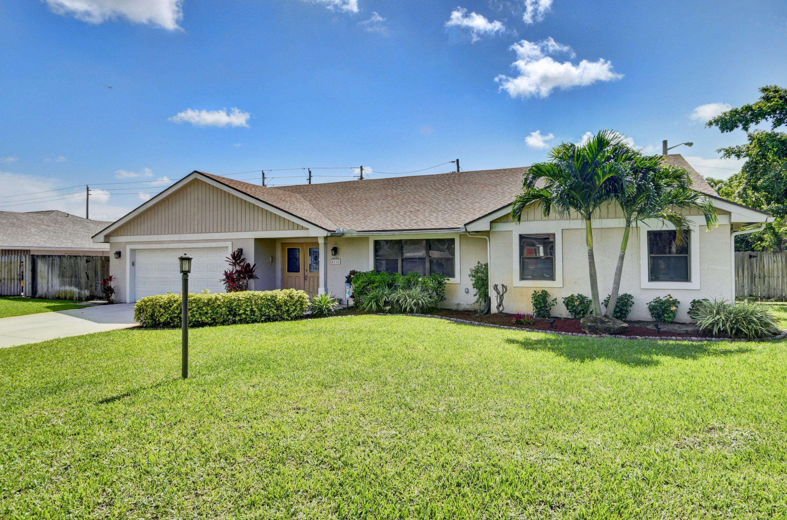 4115 Fox Trace Road Boynton Beach, FL 33436 - Photo 2 of 45 DSC_8895_6_7_8_9