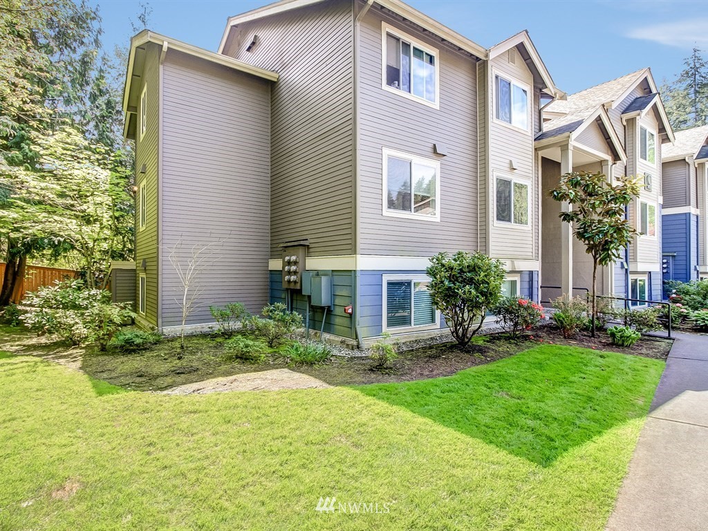 19316 Bothell Way Northeast, Unit C101 Bothell, WA 98011 - Photo 1 of 16