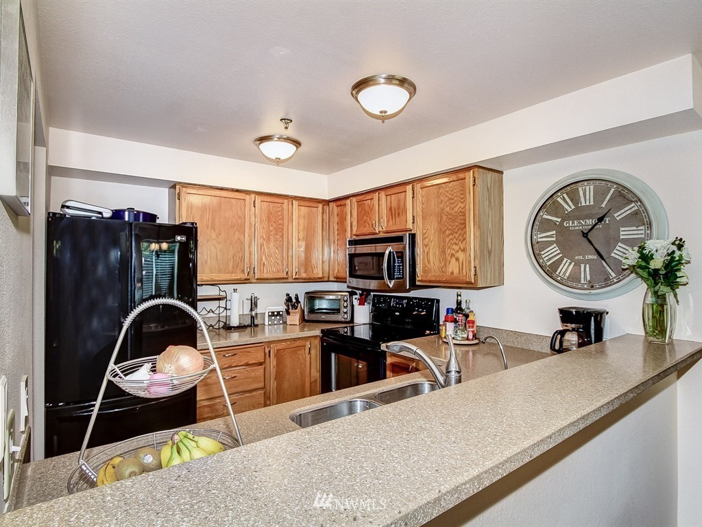 19316 Bothell Way Northeast, Unit C101 Bothell, WA 98011 - Photo 8 of 16