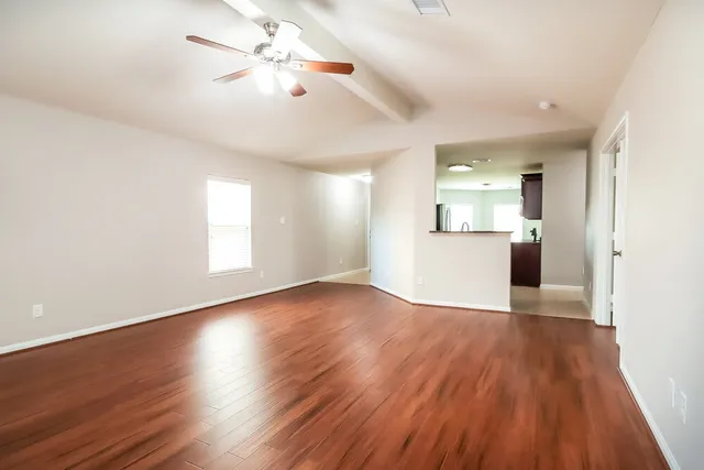 $1,900 | 12066 Quartersawn Lane, Pinehurst, TX 77362