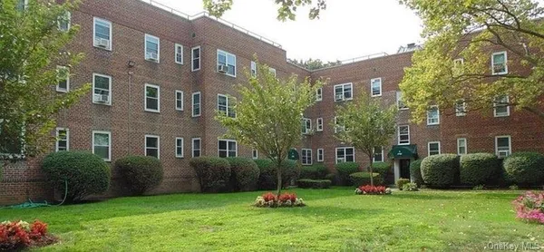 $350,000 | 4782 Boston Post Road, Unit 2A, Pelham, NY 10803