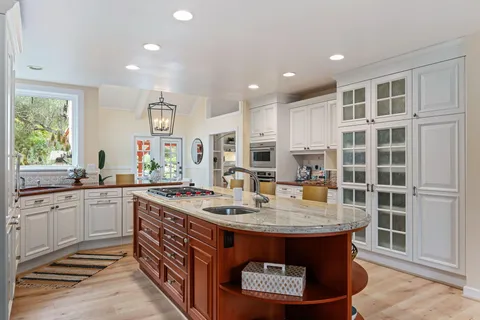 $4,795,000 | 3165 Eucalyptus Hill Road, Santa Barbara, CA 93108