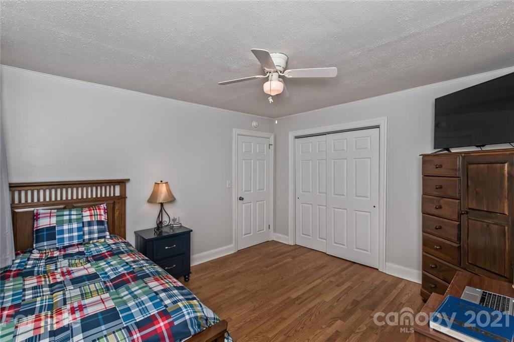 127 Queentown Road Canton, NC 28716 - Photo 16 of 43