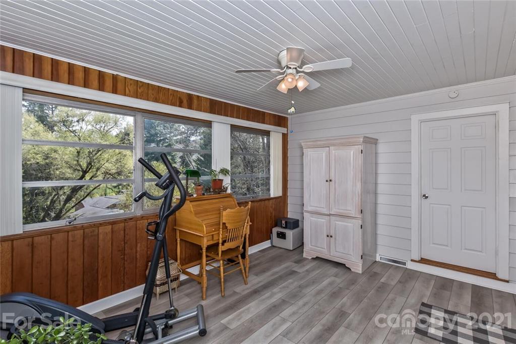 127 Queentown Road Canton, NC 28716 - Photo 23 of 43