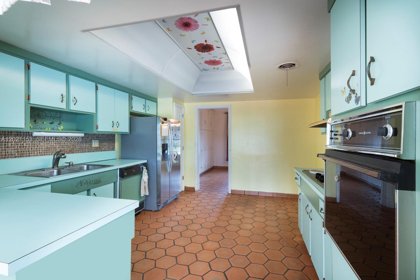 8791 Southwest 85th Street Miami, FL 33173 - Photo 20 of 33