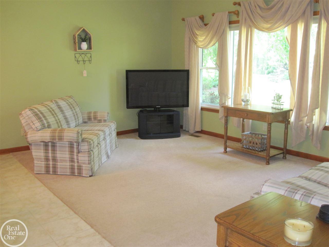 51172 Baker Road Chesterfield, MI 48047 - Photo 10 of 53
