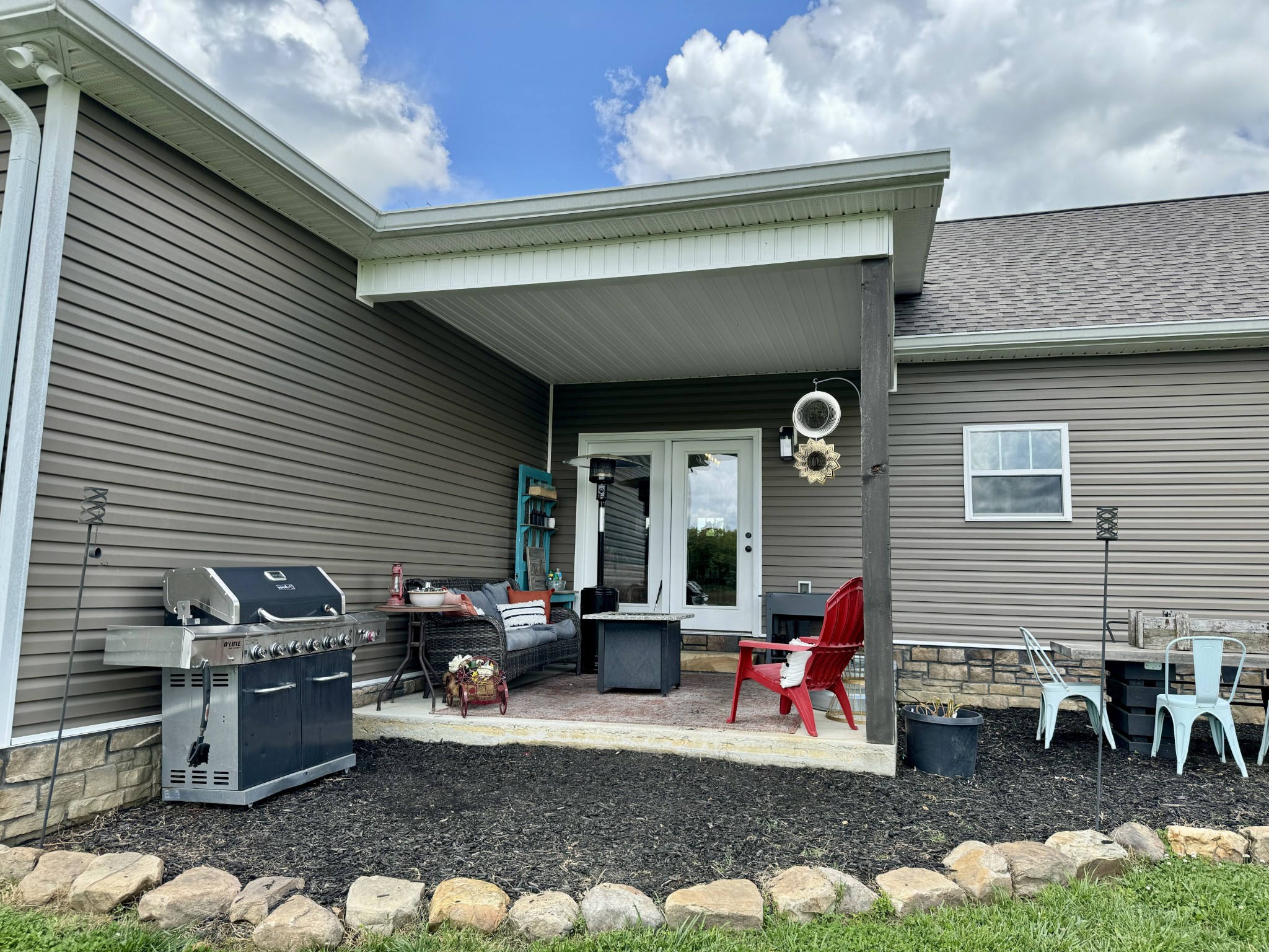 172 Tenpenny Road Morrison, TN 37357 - Photo 23 of 27 a backyard of a house with seating space