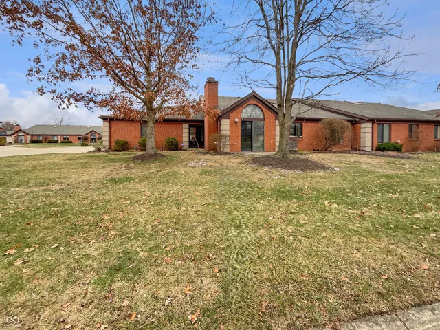 $223,000 | 9285 Golden Oaks East, Indianapolis, IN 46260
