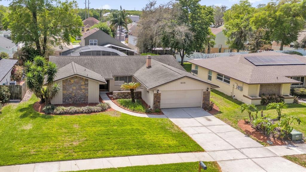 606 Iris Street Altamonte Springs, FL 32714 - Photo 2 of 40