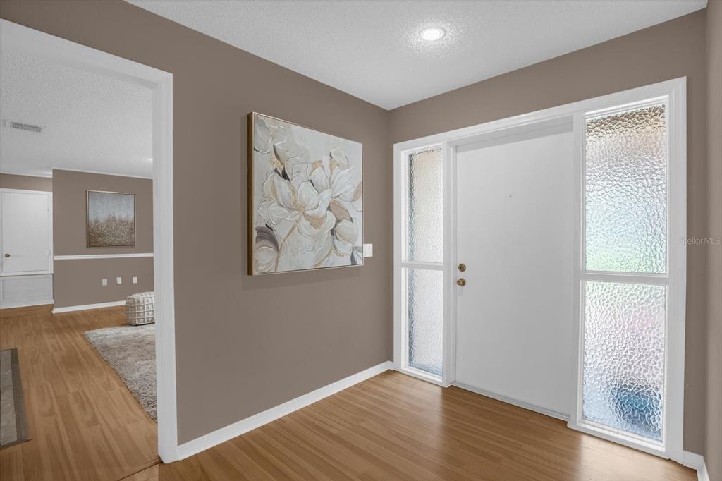 606 Iris Street Altamonte Springs, FL 32714 - Photo 3 of 40