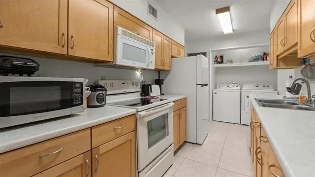 $135,000 | 6519 West Newberry Road, Unit 912, Gainesville, FL 32605