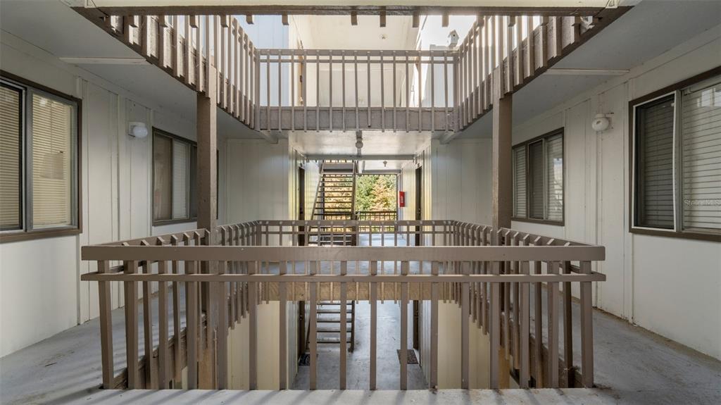 6519 West Newberry Road, Unit 912 Gainesville, FL 32605 - Photo 4 of 47 a view of a livingroom with furniture