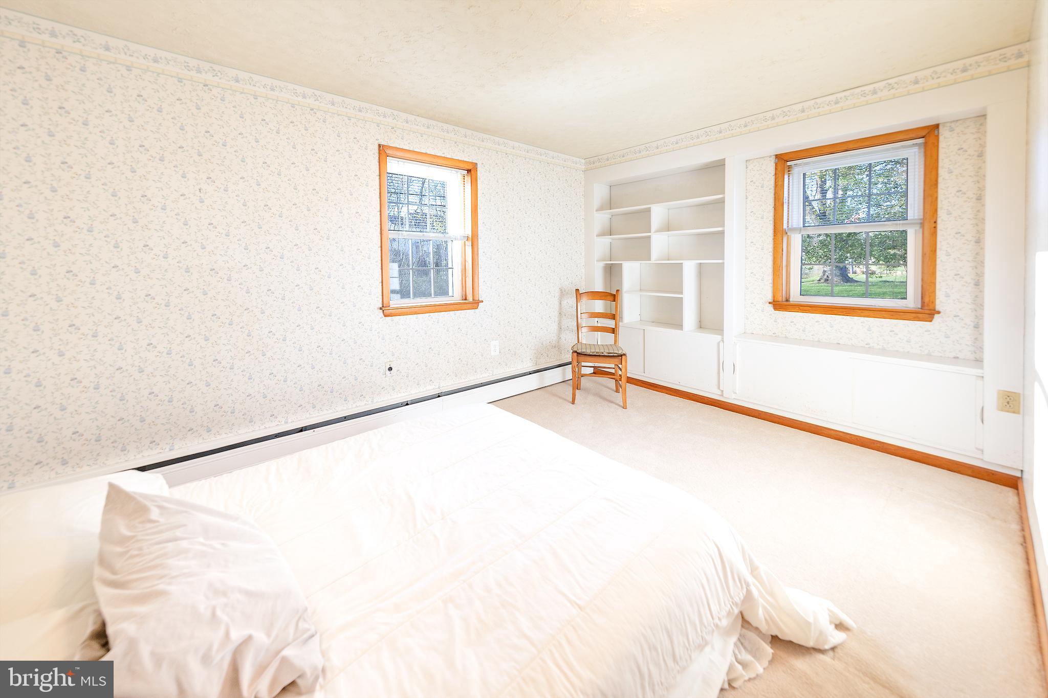 23045 Watson Road Leesburg, VA 20175 - Photo 19 of 69 a view of an empty room with a window