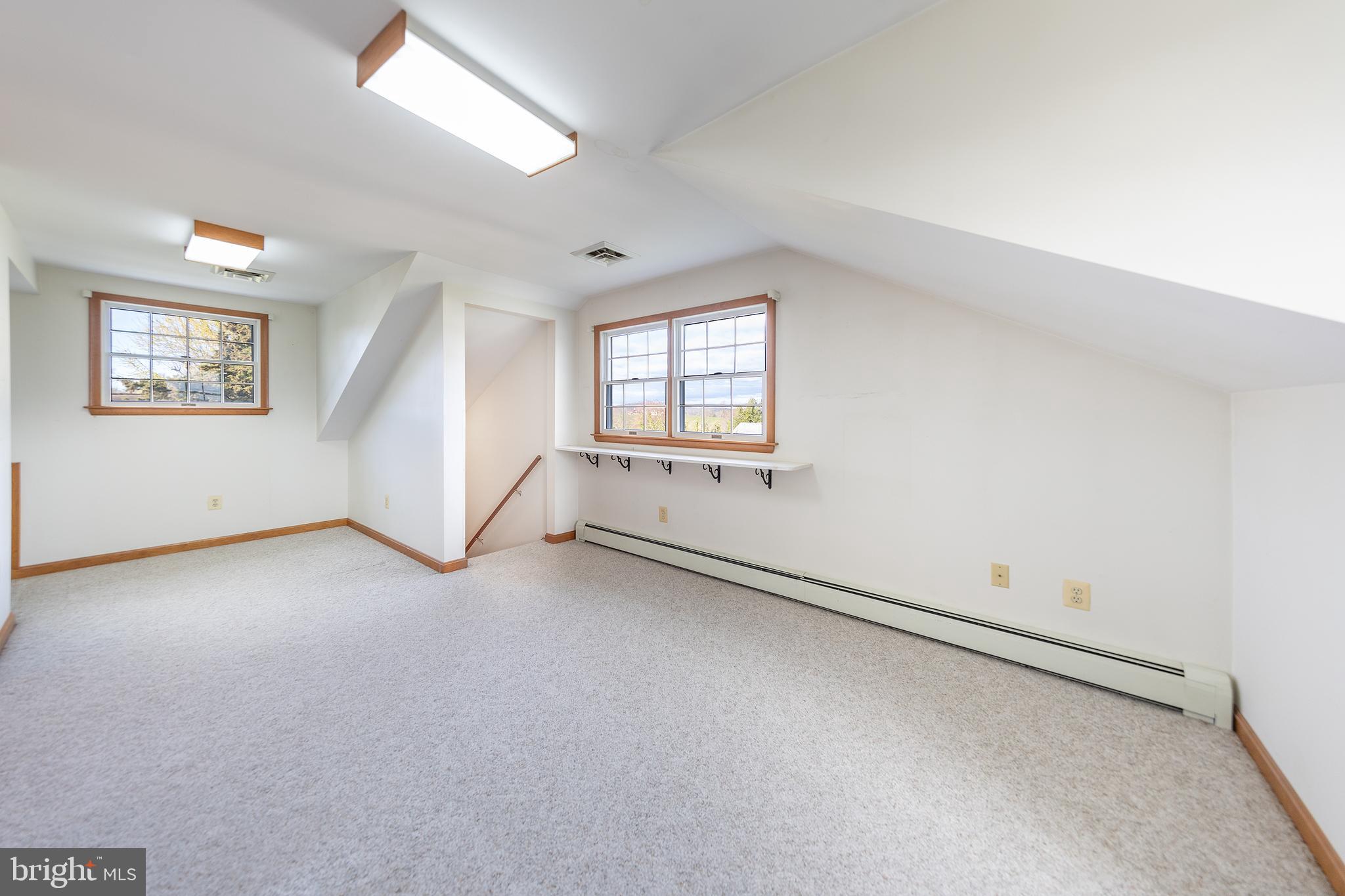 23045 Watson Road Leesburg, VA 20175 - Photo 40 of 69 Bedroom #6 Upstairs