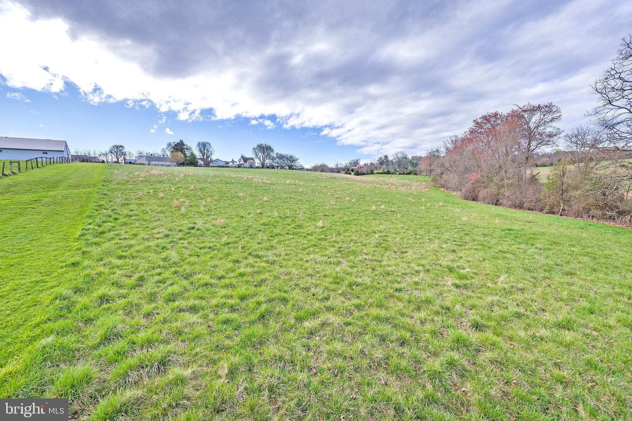 23045 Watson Road Leesburg, VA 20175 - Photo 49 of 69 Rear Field and Views