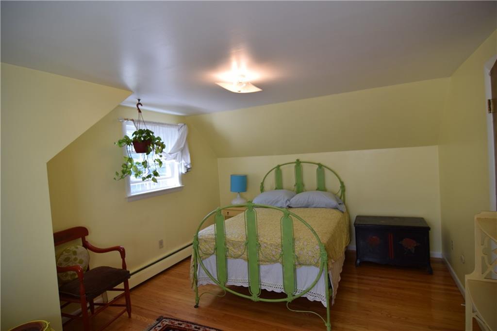 3 Jewett Road Cape Elizabeth, ME 04107 - Photo 14 of 30 Second floor bedroom