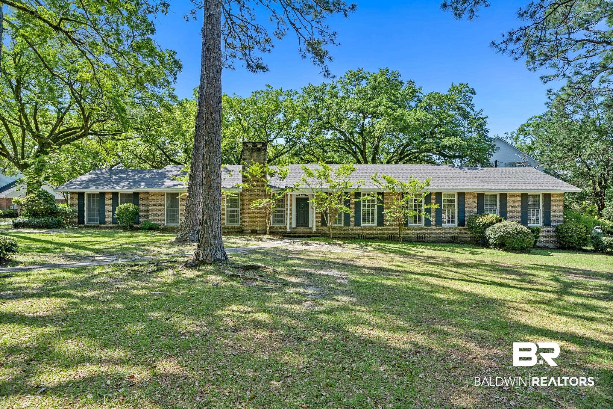 1 Kingsway Mobile, AL 36608 - Photo 1 of 34