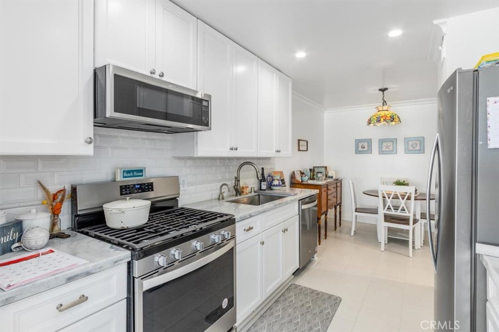 1 3rd, Unit 605 Long Beach, CA 90802 - Photo 4 of 56