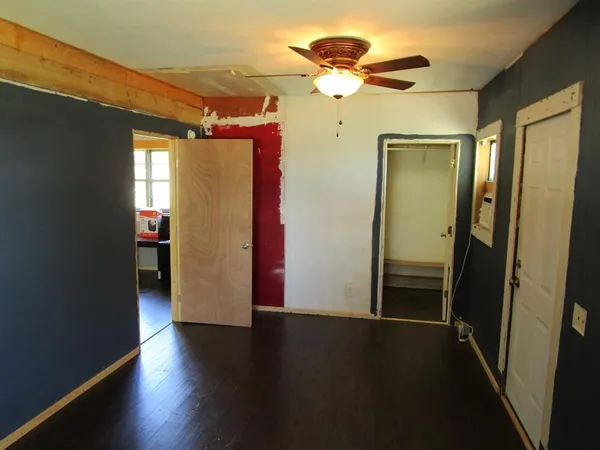 a view of walk in closet