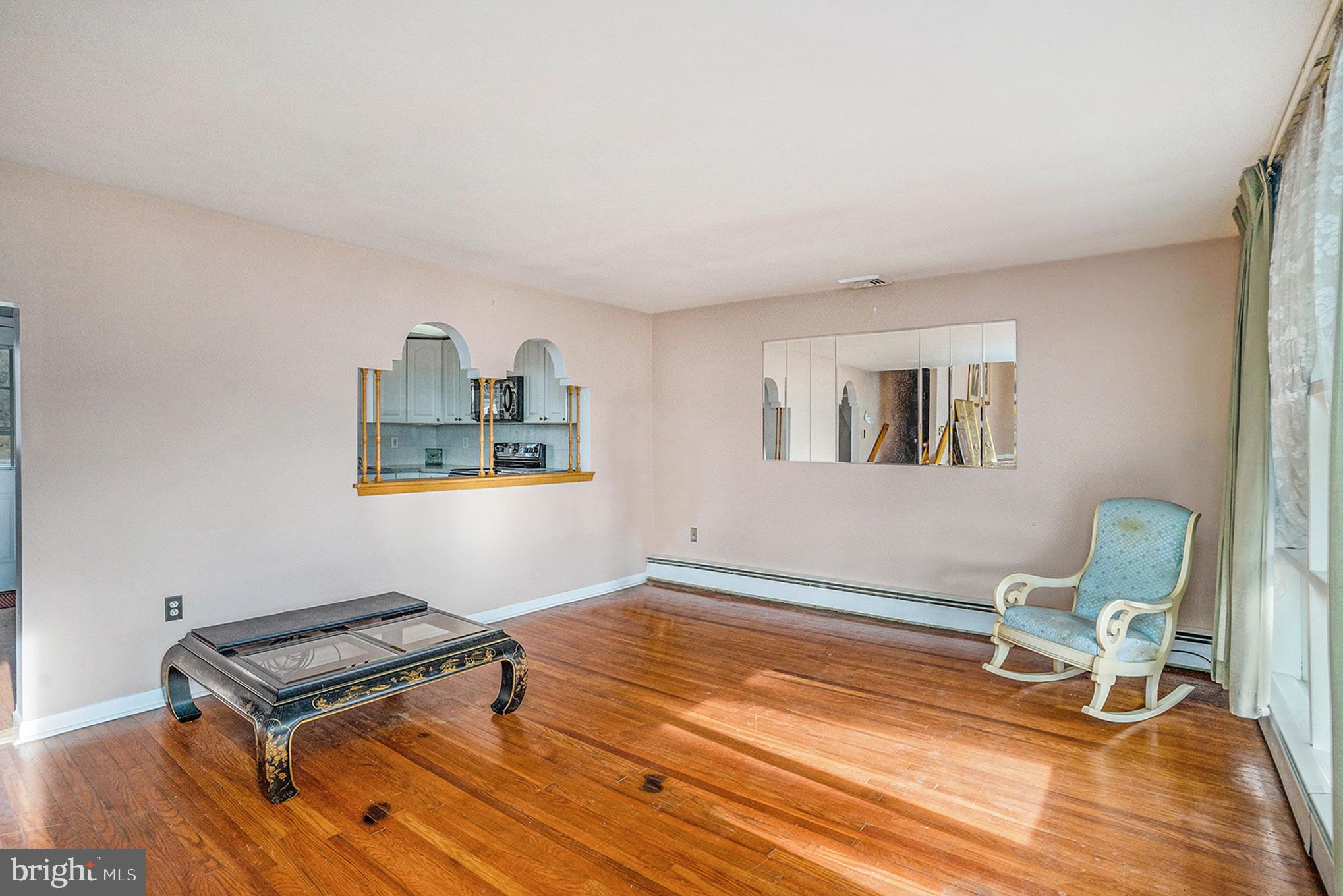 405 Knight Road Ambler, PA 19002 - Photo 4 of 27 Gallery Image 4