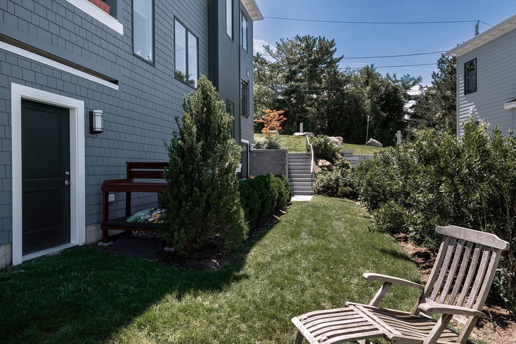 41 Cliff Road, Unit A Gloucester, MA 01930 - Photo 19 of 22
