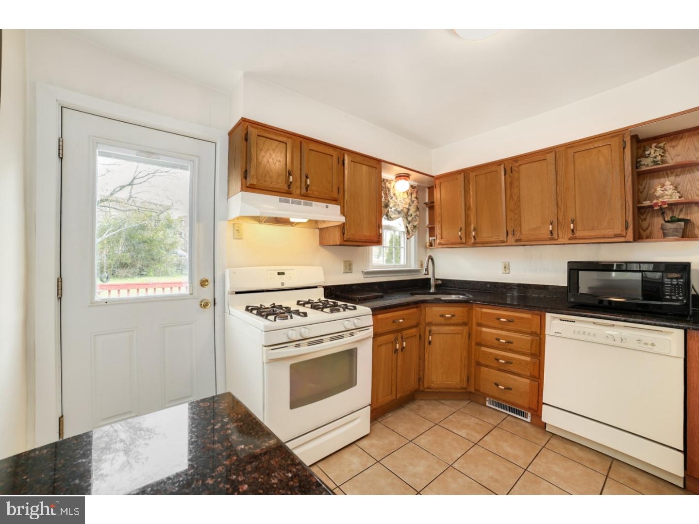 16 Spring Street Media, PA 19063 - Photo 8 of 25