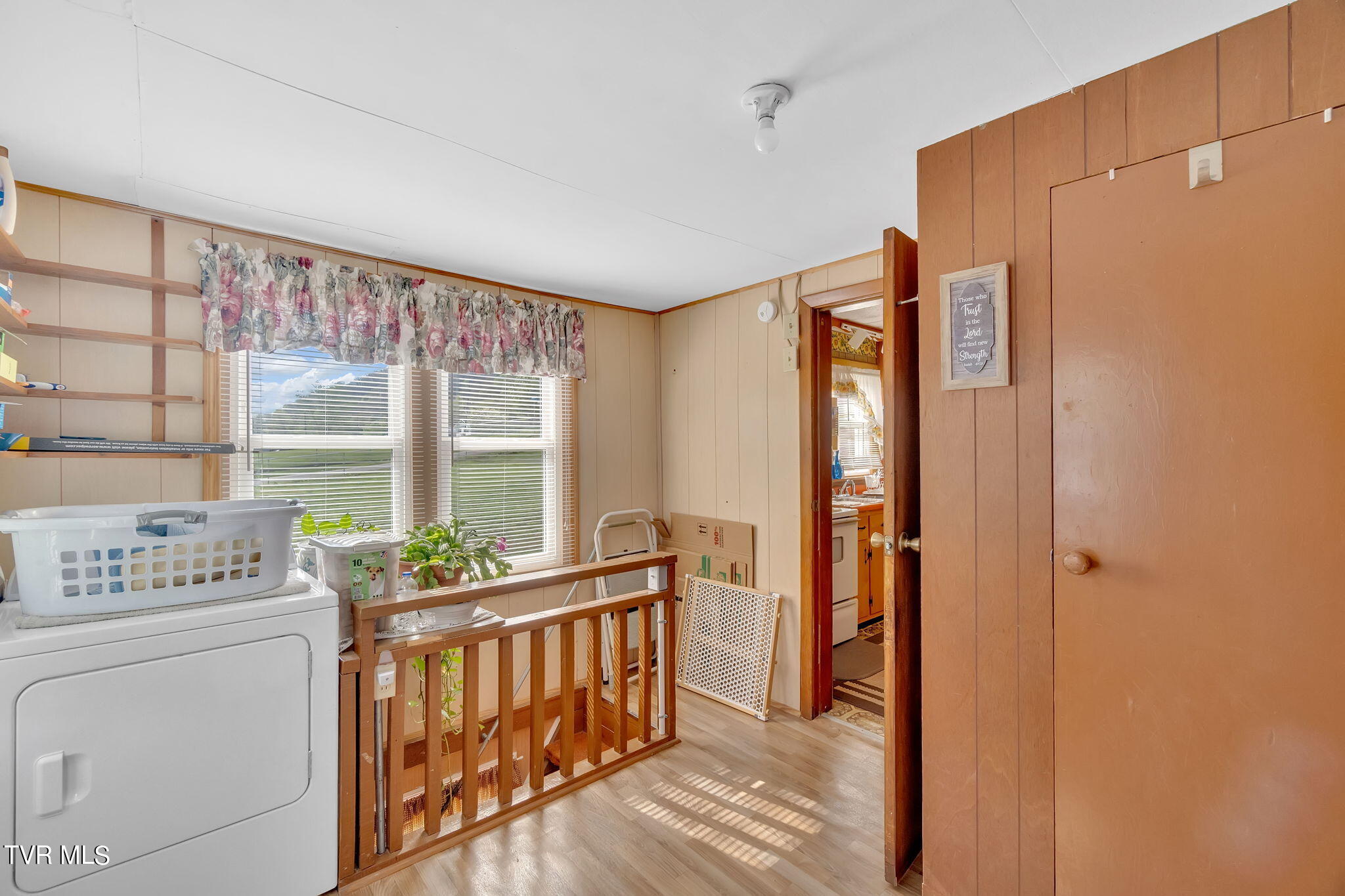 762 East Carters Valley Road Gate City, VA 24251 - Photo 14 of 29 25-web-or-mls-JH-Sun 20240414-151