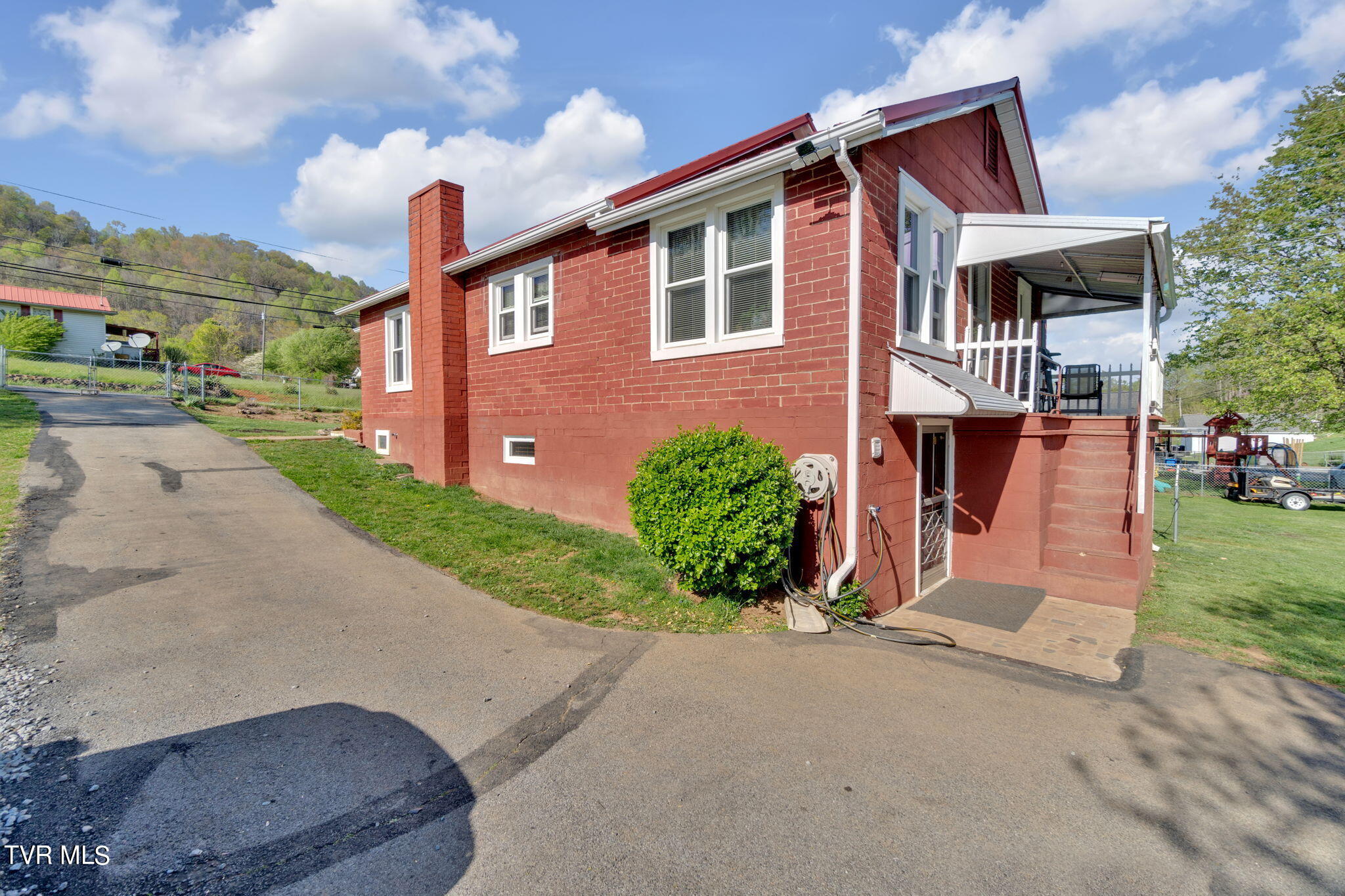 762 East Carters Valley Road Gate City, VA 24251 - Photo 27 of 29 30-web-or-mls-JH-Sun 20240414-192