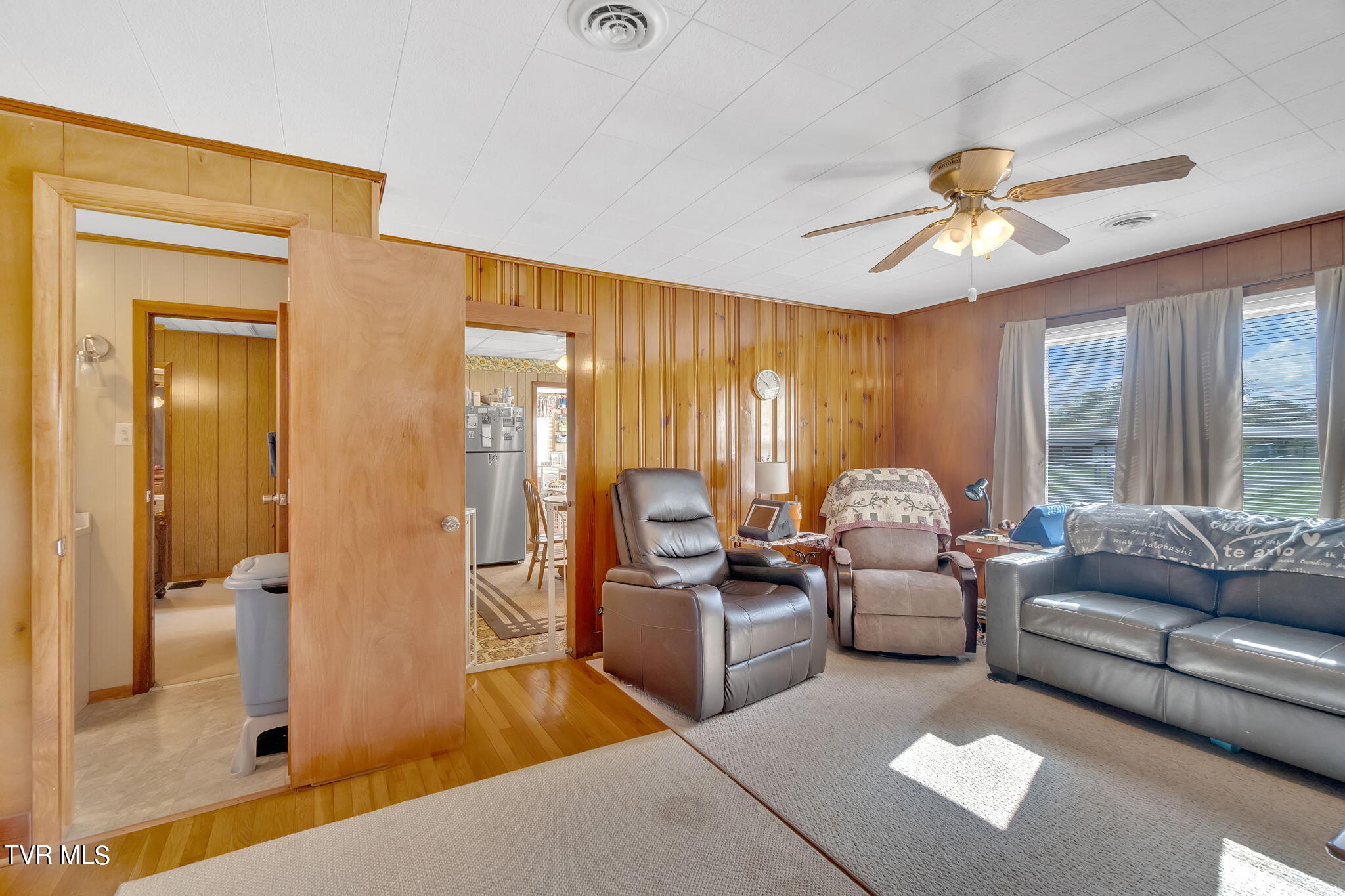 762 East Carters Valley Road Gate City, VA 24251 - Photo 3 of 29 16-web-or-mls-JH-Sun 20240414-081