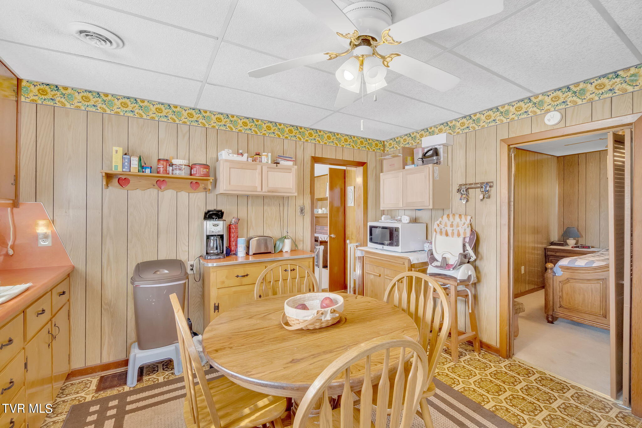 762 East Carters Valley Road Gate City, VA 24251 - Photo 6 of 29 19-web-or-mls-JH-Sun 20240414-101