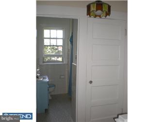 140 East Roland Road Brookhaven, PA 19015 - Photo 8 of 11 Bathroom