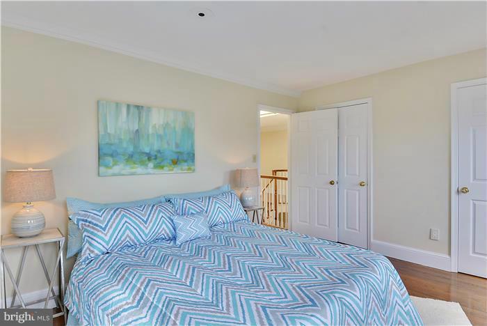 3241 Ellicott Street Northwest Washington, DC 20008 - Photo 18 of 29 BR2