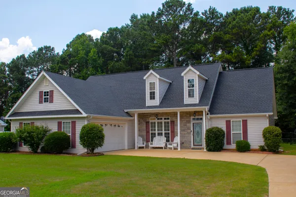 $310,000 | 122 Wexford Drive, LaGrange, GA 30241