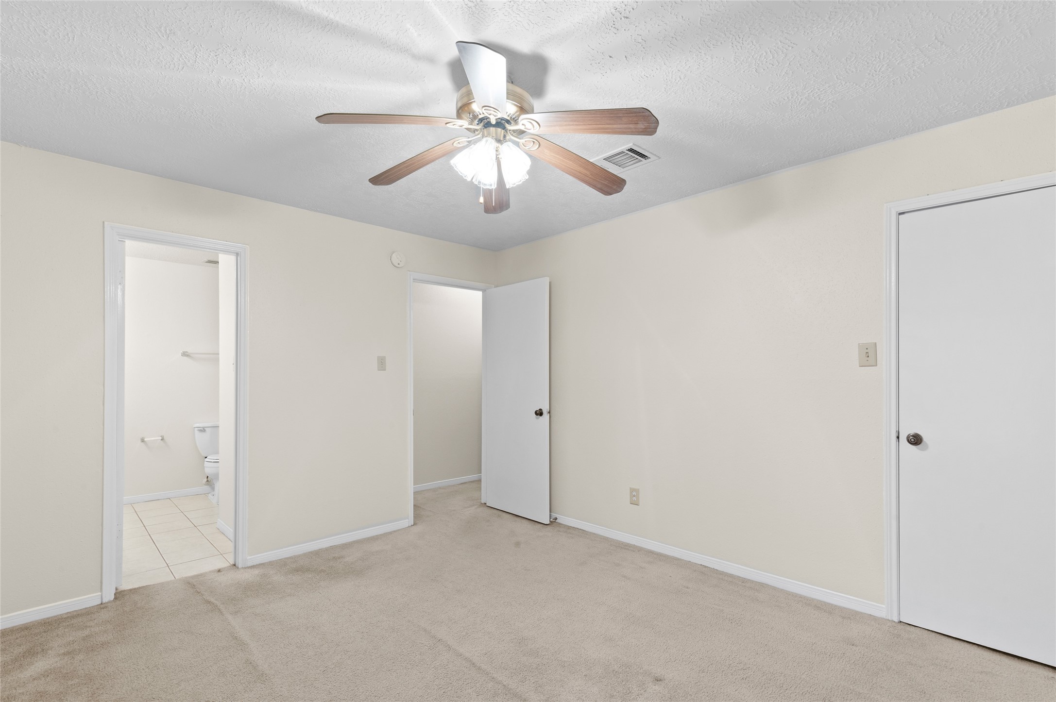 10025 Spring Pl Drive Houston, TX 77070 - Photo 12 of 21