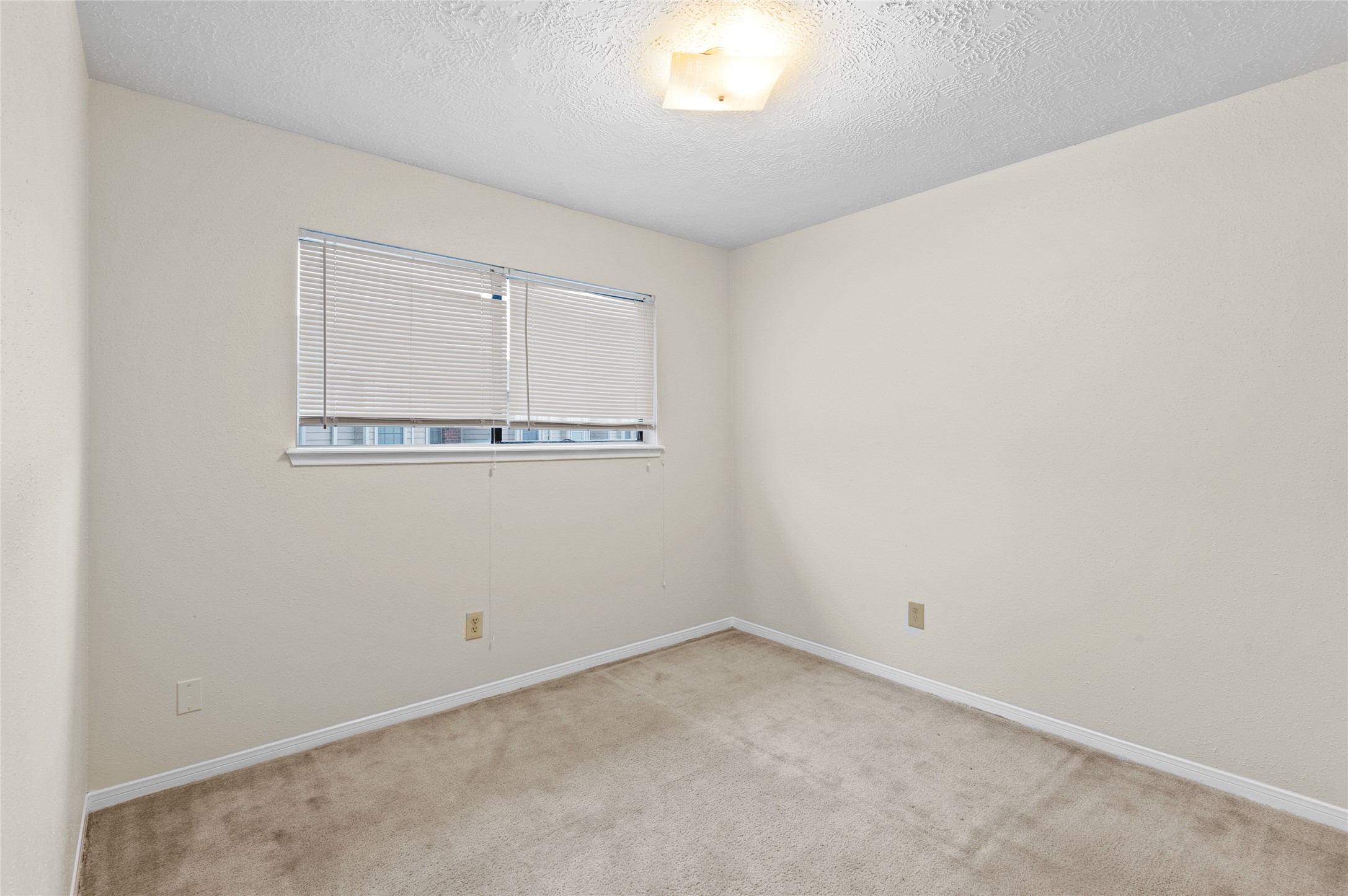 10025 Spring Pl Drive Houston, TX 77070 - Photo 14 of 21